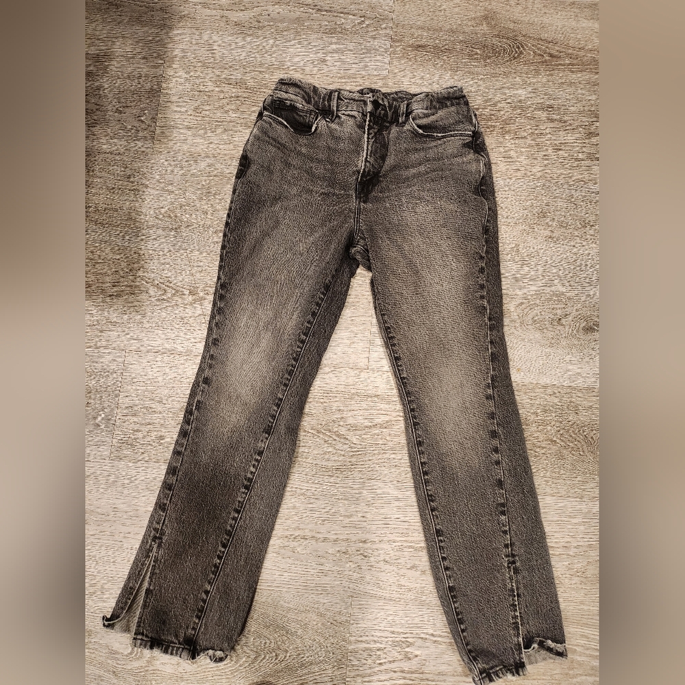 Good American Charcoal Straight Leg Jeans